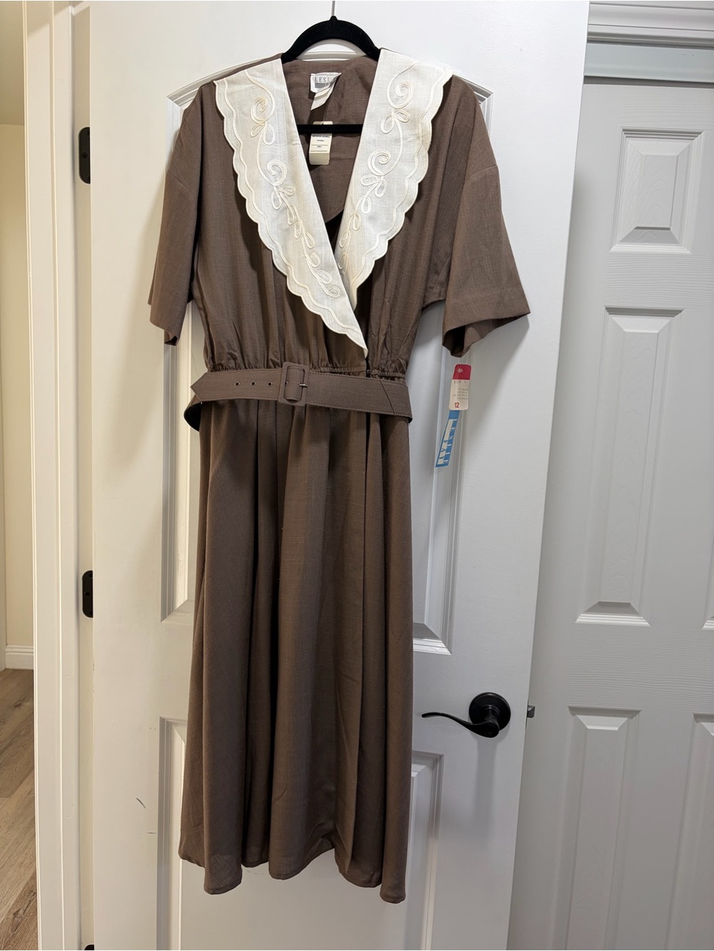 NWT Vintage 80s Leslie Fay Brown Pleated Midi Dress Embroidered Collar Size 12